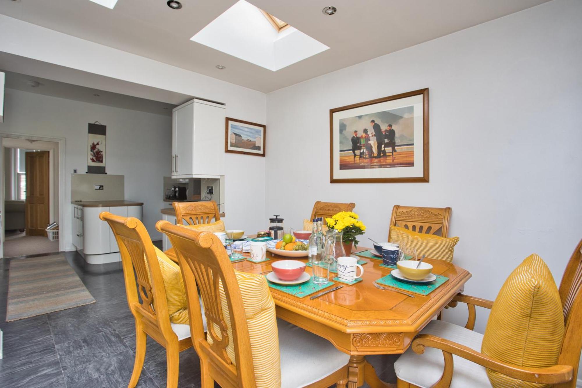 Spacious Seaside Escape In The Heart Of Deal, 4 Mins From The Beach ภายนอก รูปภาพ