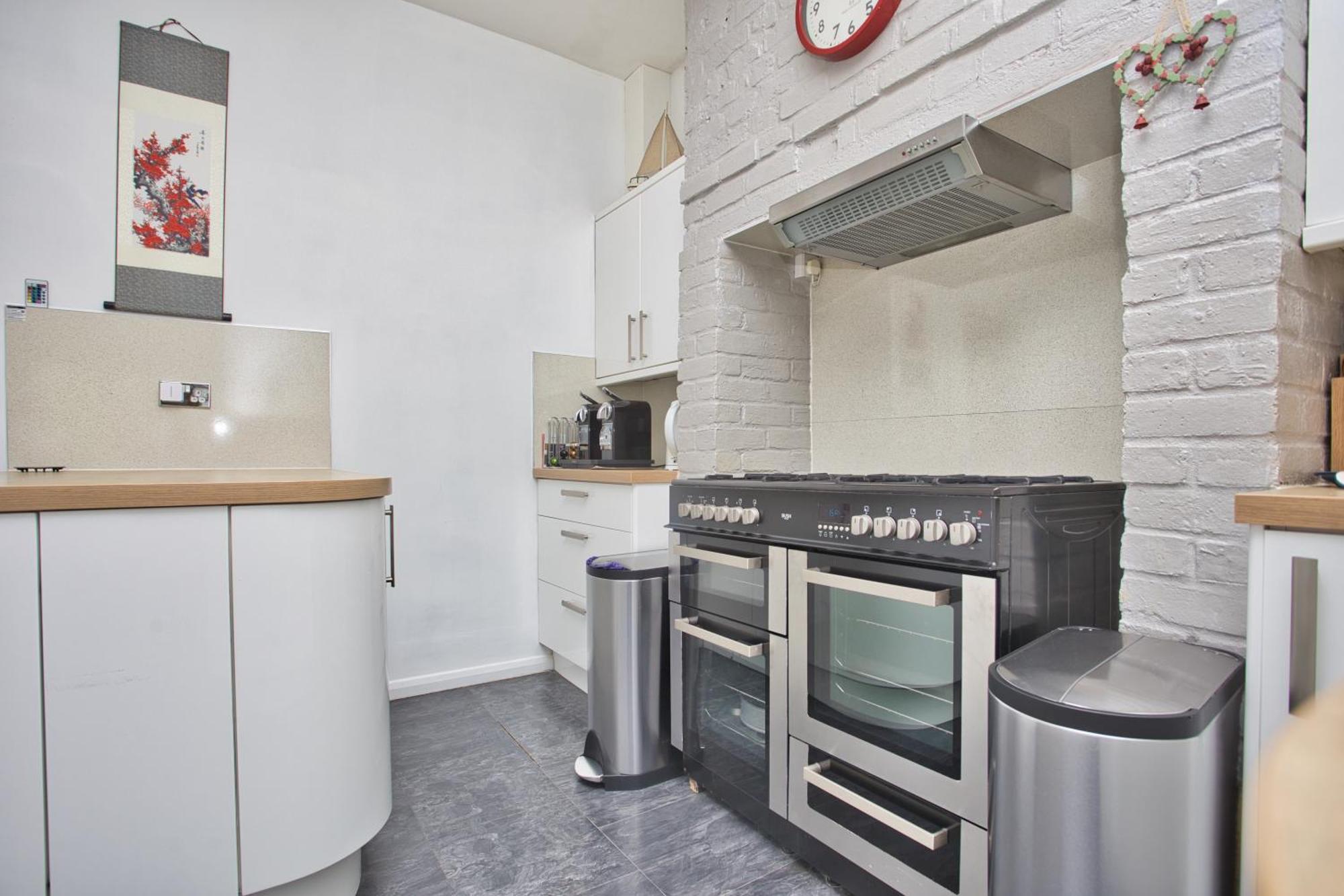 Spacious Seaside Escape In The Heart Of Deal, 4 Mins From The Beach ภายนอก รูปภาพ